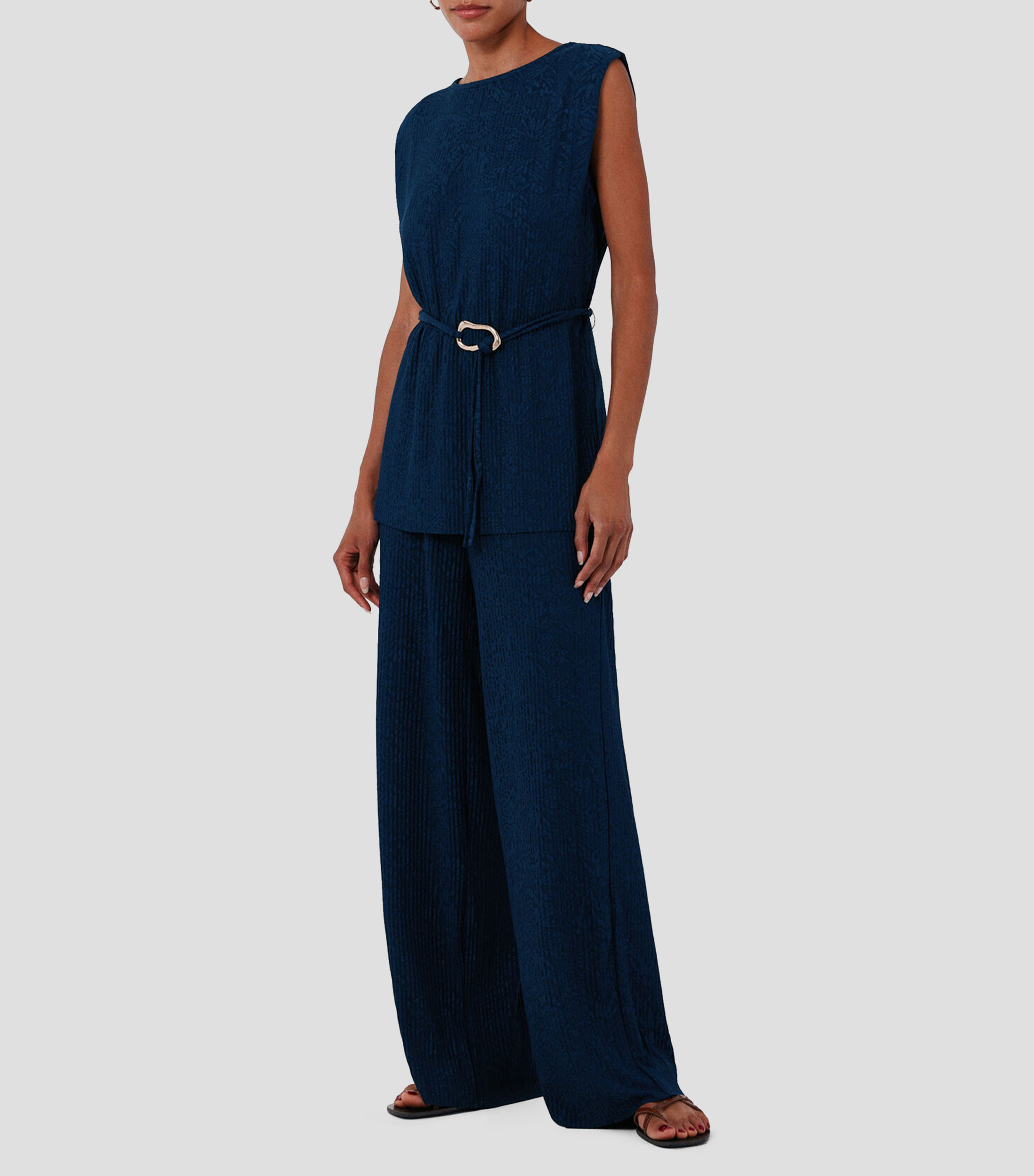 Pantalón con textura Mujer